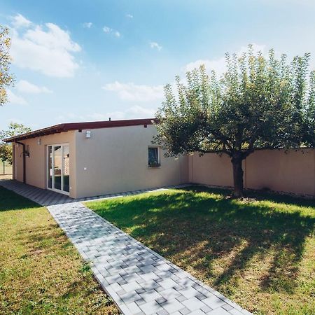 Seasons Apartmani Osijek Bagian luar foto