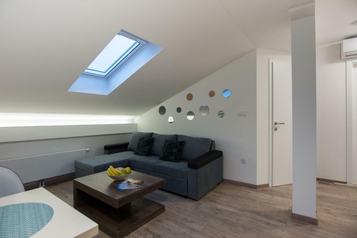 Seasons Apartmani Osijek Bagian luar foto