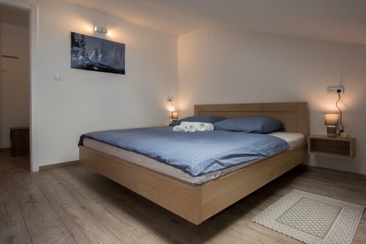 Seasons Apartmani Osijek Bagian luar foto
