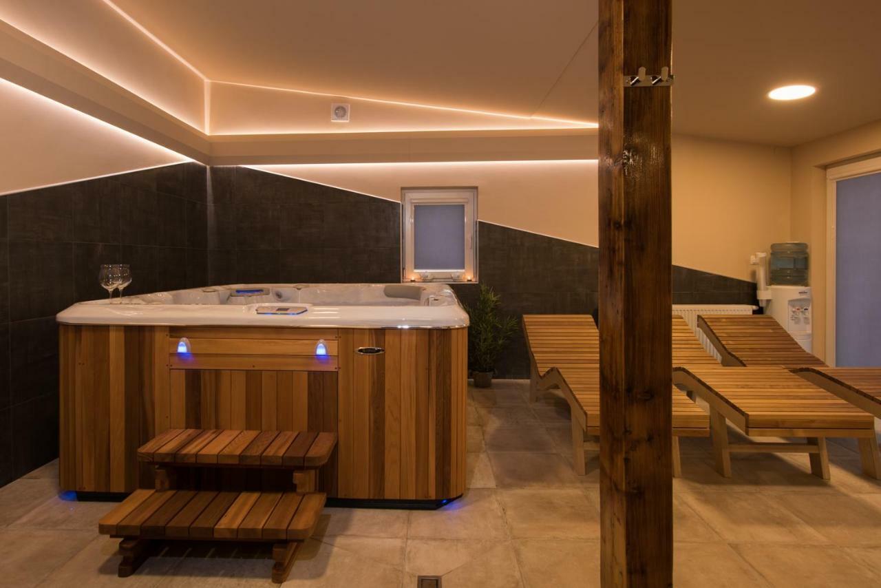 Seasons Apartmani Osijek Bagian luar foto