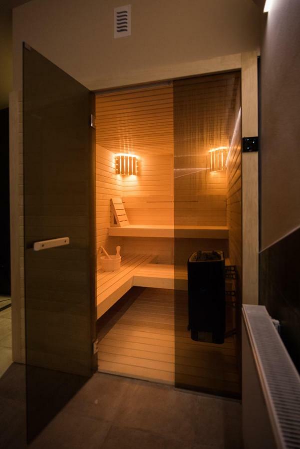 Seasons Apartmani Osijek Bagian luar foto